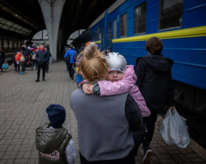Кількість біженців у світі перевищила 122 млн: конфлікти затягуються, допомога скорочується