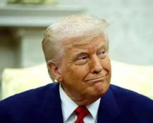 Трамп дорікнув Україні та Росії за відсутність угоди про припинення війни
