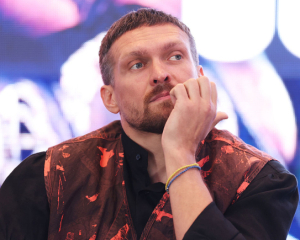 Бенавидес сравнил Усика с легендарным Пакьяо