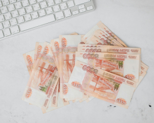 Банки РФ ежедневно тратят по $25 млн на проблемные кредиты