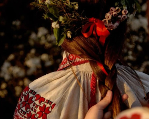 Чем заменить кальку "під видом": шесть украинских фраз