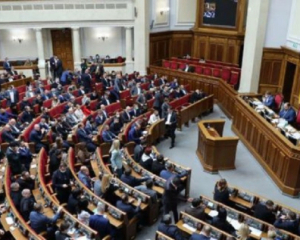 Фортифікаційні провали та газові питання: Рада чекає пояснень від Умєрова і Галущенка