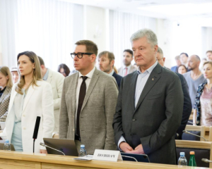 Санкції мають скасувати. Доказів не надали, бо їх немає - Порошенко у Верховному суді