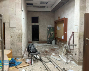 Унаслідок атаки на Одесу загинула людина, серед постраждалих - рятувальники
