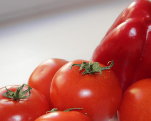 Економіст назвав, коли знизяться ціни на популярні продукти в Україні