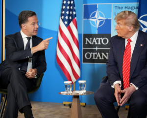 Европа противится прихотям Трампа и принудила его к верности НАТО - итоги саммита в Гааге