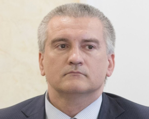 Аксьонов катається по Сімферополю з автомобільним РЕБом - партизани