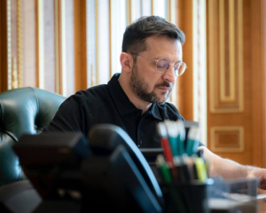 Зеленский согласовал выход из конвенции о запрете противопехотных мин