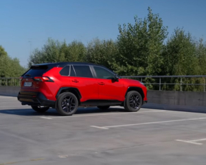 Toyota RAV4 возглавил глобальный рейтинг по продажам