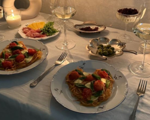 Коли вечеряти, щоб жити довше: відповідь експерта з довголіття