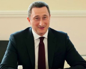 ЗМІ дізналися, хто вніс заставу в 120 млн грн за міністра національної єдності Чернишова