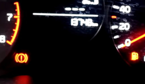 Червоні, жовті, зелені: на що вказують кольори індикаторів в автомобілі