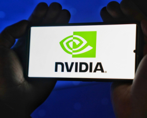 Nvidia обогнала Microsoft и почти догнала Apple за капитализацией