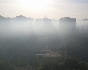 У Києві зафіксували критичний рівень забруднення повітря: що радять фахівці
