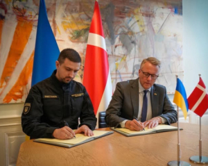 Украинское оружие будут производить в Дании: подписано историческое соглашение