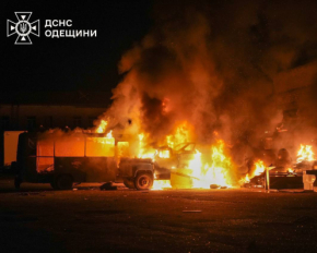 Огонь накрыл Одессу после обстрела: жертвы, сгорели дома и масштабные разрушения