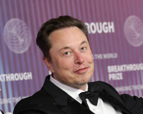 Акции Tesla пошли вниз: рынок не выдержал новой выходки Маска