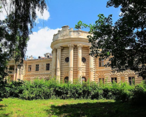 Забытая жемчужина Украины: в чем особенность дворца Бадени, который когда-то поражал роскошью