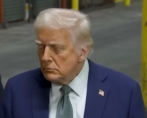 "Я им недоволен": Трамп заявил, что Путин убивает много людей в Украине