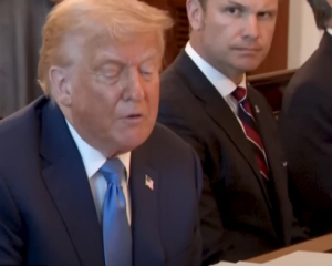 "Вы мне скажите": Трамп заявил, что не знает, кто остановил поставки оружия Украине