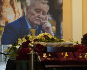 В Киеве прощаются с выдающимся композитором Игорем Покладом