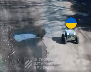 Трамп нарешті прозрів, а українські дрони кошмарили російські аеропорти