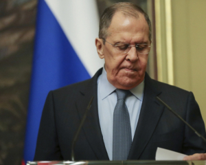 Говорили про Україну: Лавров зустрівся з главою МЗС Китаю