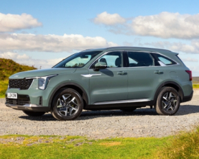 Kia представила обновленный Sorento 2026: новые опции, три двигателя и больше безопасности
