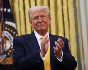 Трамп вимагає скасувати канікули Сенату заради призначень