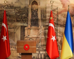 Делегація від України вирушила в Стамбул на переговори з РФ