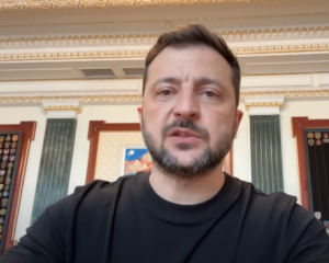 Зеленский стремится контролировать антикоррупционные органы, что лишит Украину финансирования и вступления в ЕС - FT
