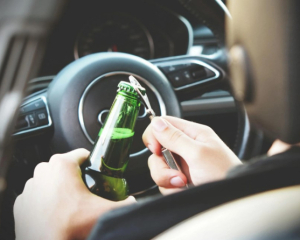 Безалкогольне пиво за кермом: поліцейські назвали наслідки для водія