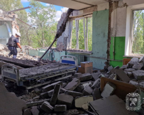 Окупанти вдарили КАБом по медзакладу у Харкові: є загиблий і багато постраждалих