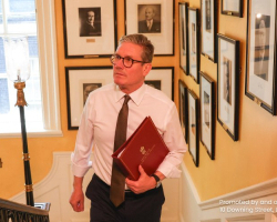 Стармер терміново скликає екстрене засідання уряду через кризу в Секторі Гази