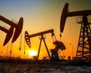 Цены на нефть выросли после торгового прорыва между США и ЕС