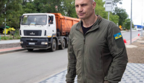 Двобій Кличка та Зеленського за владу у столиці - який сценарій обере Банкова