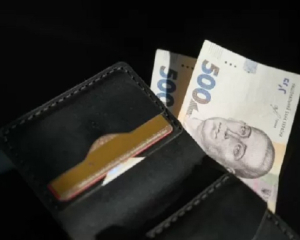 Оптимізм від уряду: середня зарплата зросте майже вдвічі за три роки