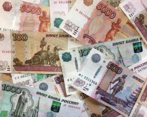 Бюджет РФ у першому півріччі пішов у дефіцит майже на 5 трлн рублів