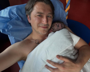 Притула зворушив мережу відео з новонародженим сином у День Незалежності