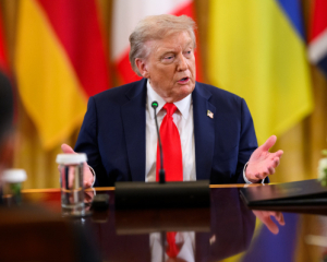 Посол США заявив, що Трамп має інструменти для завершення війни в Україні