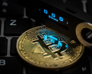 Корпорації скуповують BTC: ціна може злетіти до $126 тис.