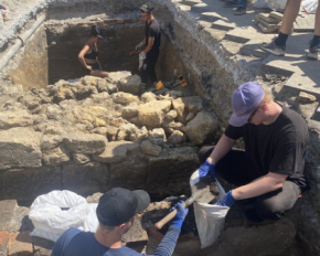 Археологи знайшли в Одесі артефакти XIV століття та античні уламки