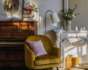 Як зробити вітальню розкішною без ремонту: створюємо красу власноруч