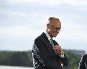 Потрібно виснажити військову економіку РФ - Мерц