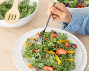 В якому віці пізній сніданок може впливати на тривалість життя