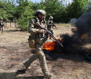 Україні пропонують гарантії безпеки без вступу в НАТО: ЗМІ розкрили основні пункти