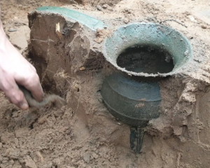 Пошуковець знайшов рідкісний середньовічний казан