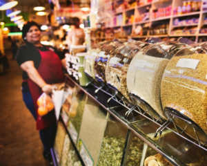 Европейские нормы: нардеп назвал, сколько денег нужно семье для комфортной жизни в 2025 году в Украине