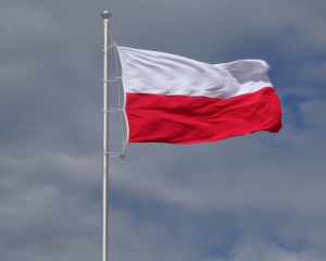 Польща вважає передчасними дискусії про вступ України в НАТО і ЄС