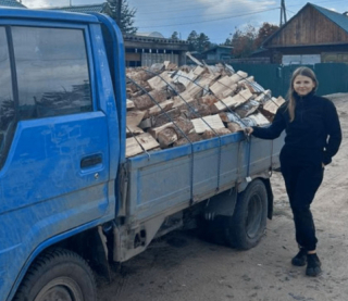 Імітація країни. За участь у виборах росіянам пропонували дрова